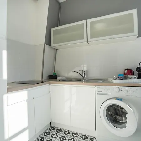 Charming Center Flat