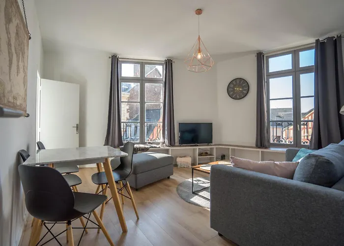 Charming Center Flat Apartment *